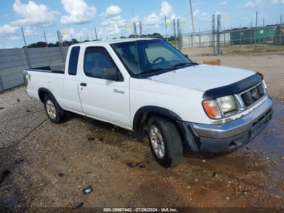 NISSAN FRONTIER 2000