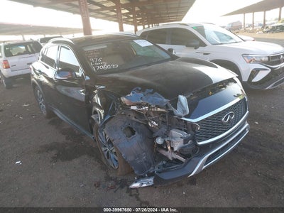 INFINITI QX30 2018