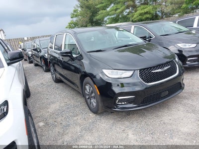 CHRYSLER PACIFICA HYBRID 2024