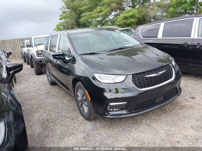 CHRYSLER PACIFICA HYBRID 2024