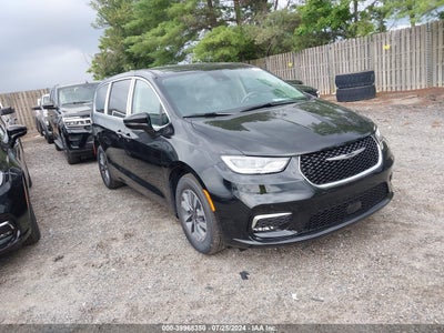 CHRYSLER PACIFICA HYBRID 2024