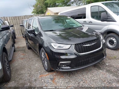 CHRYSLER PACIFICA HYBRID 2024