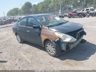 NISSAN VERSA 2016