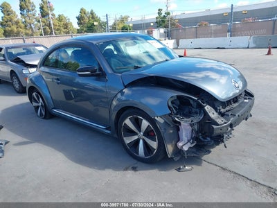 VOLKSWAGEN BEETLE 2012