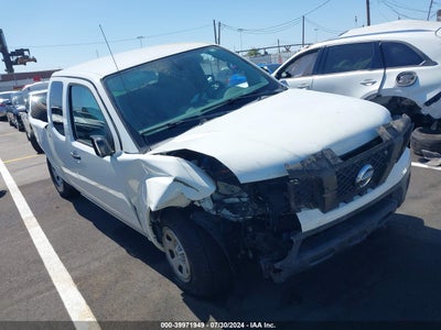 NISSAN FRONTIER 2016
