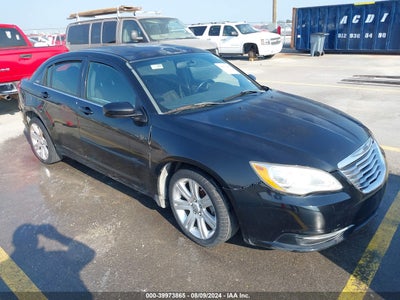 CHRYSLER 200 2013