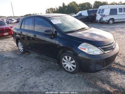 NISSAN VERSA 2010
