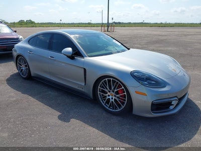 PORSCHE PANAMERA 2022