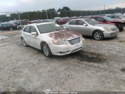 CHRYSLER 200 2011