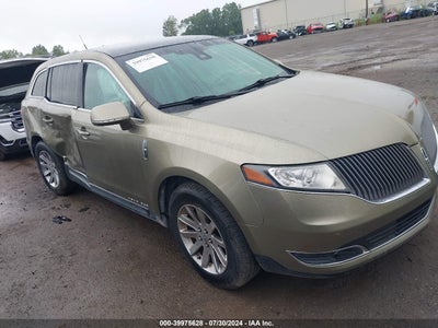LINCOLN MKT 2013