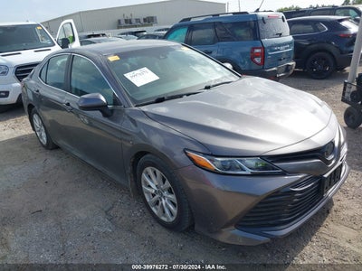 TOYOTA CAMRY 2018