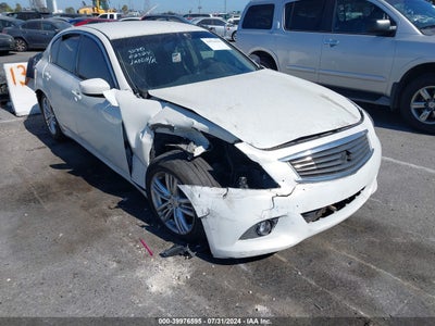 INFINITI G37 2011