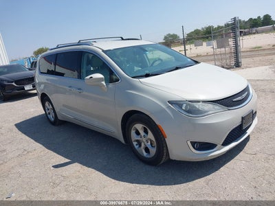CHRYSLER PACIFICA 2017