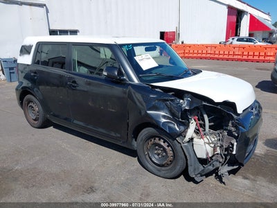 SCION SCION XB 2013