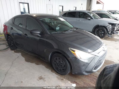 TOYOTA YARIS 2019