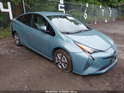 TOYOTA PRIUS 2018