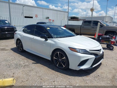 TOYOTA CAMRY 2019
