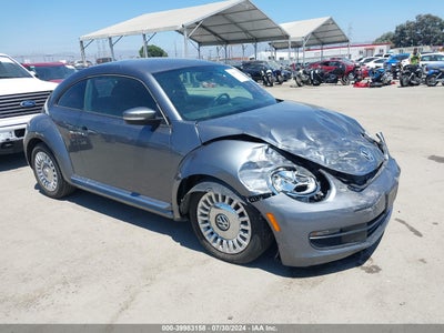 VOLKSWAGEN BEETLE 2013