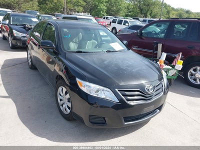 TOYOTA CAMRY 2011