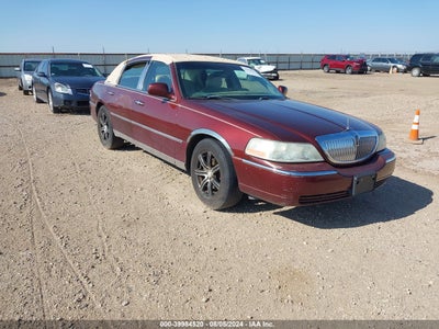 LINCOLN TOWN CAR 2003
