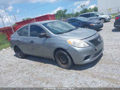 NISSAN VERSA 2013