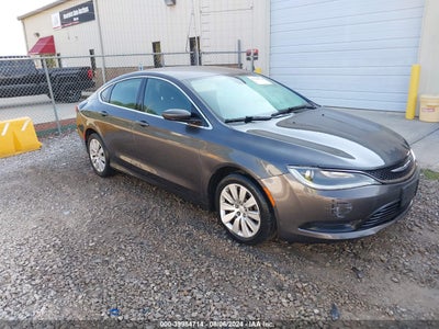 CHRYSLER 200 2015