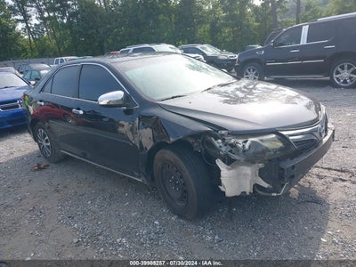 TOYOTA CAMRY 2014
