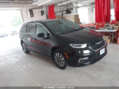 CHRYSLER PACIFICA HYBRID 2024