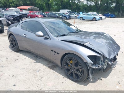 MASERATI GRANTURISMO 2011