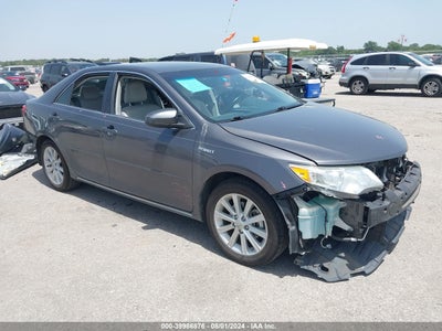 TOYOTA CAMRY HYBRID 2013