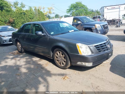 CADILLAC DTS 2011
