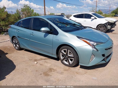 TOYOTA PRIUS 2017
