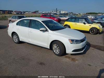 VOLKSWAGEN JETTA HYBRID 2014