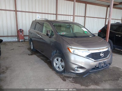 NISSAN QUEST 2017