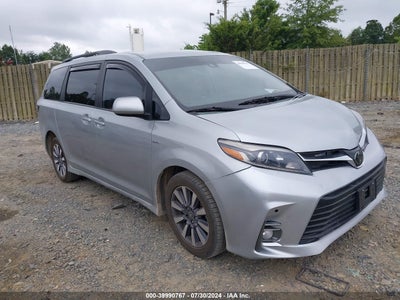 TOYOTA SIENNA 2020