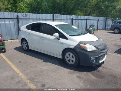 TOYOTA PRIUS 2011