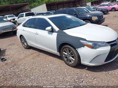 TOYOTA CAMRY 2016