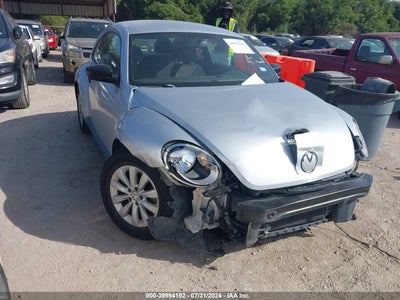VOLKSWAGEN BEETLE 2014