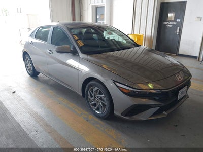 HYUNDAI ELANTRA HYBRID 2024