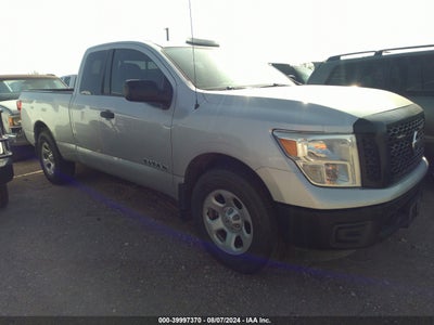 NISSAN TITAN 2018