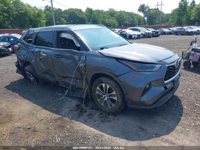 TOYOTA HIGHLANDER 2021