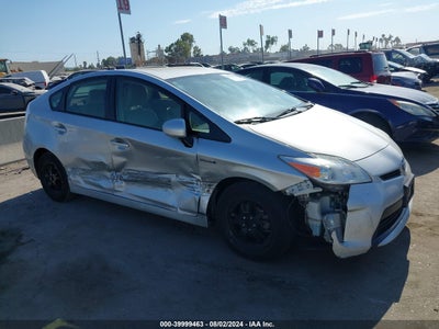 TOYOTA PRIUS 2015