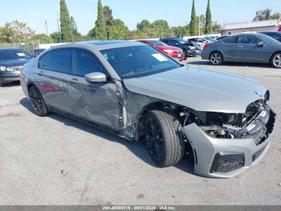 BMW 740 2022