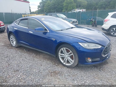 TESLA MODEL S 2015