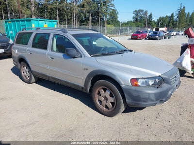 VOLVO XC70 2004