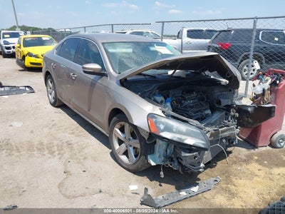 VOLKSWAGEN PASSAT 2015