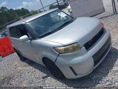 SCION SCION XB 2010