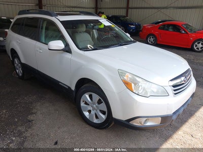 SUBARU OUTBACK 2011