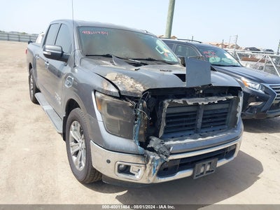 NISSAN TITAN 2017