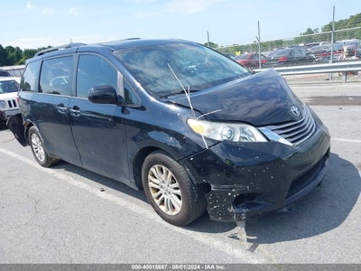 TOYOTA SIENNA 2017